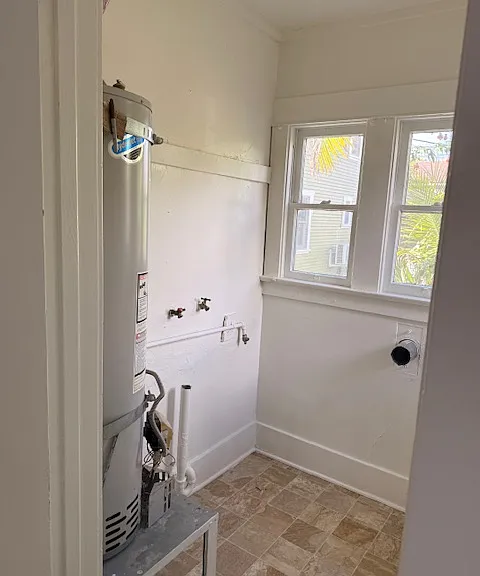 263 Grand Ave — Photo 10