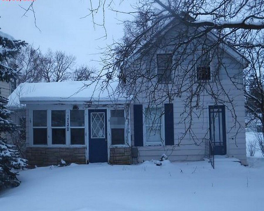 2nd image of 130 E Rio St