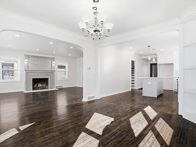 297 E Lakeview Ave #0 — Photo 15