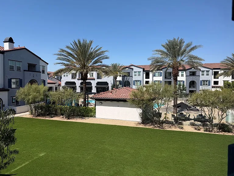 The Crossings of Chino Hills — Photo 65