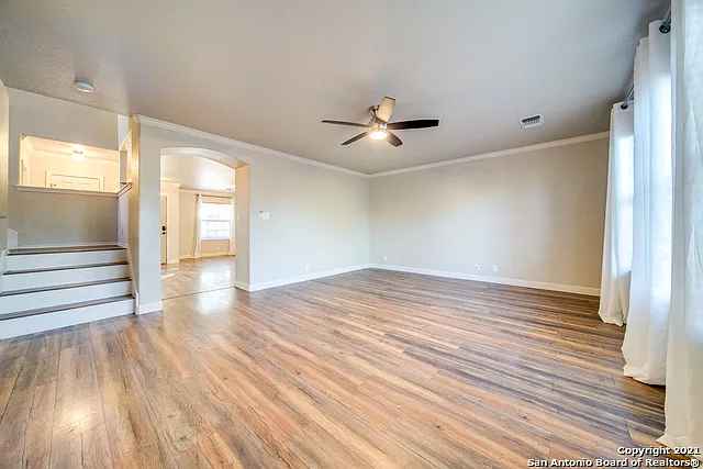 124 Latigo Ln — Photo 2