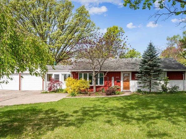 8383 Cheviot Rd, Cincinnati, OH 45247