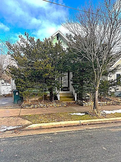 2614 East Dayton Street photo 1
