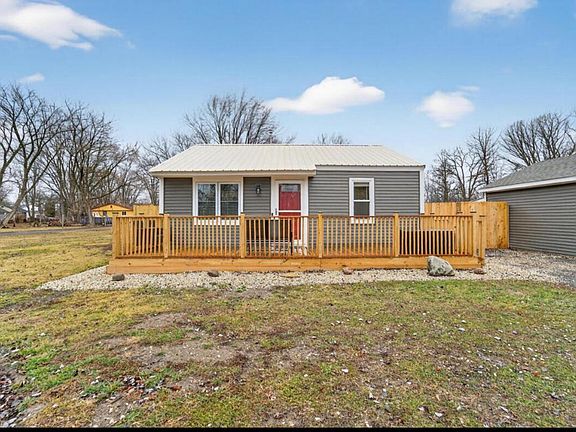 2nd image of 31204 71st STREET