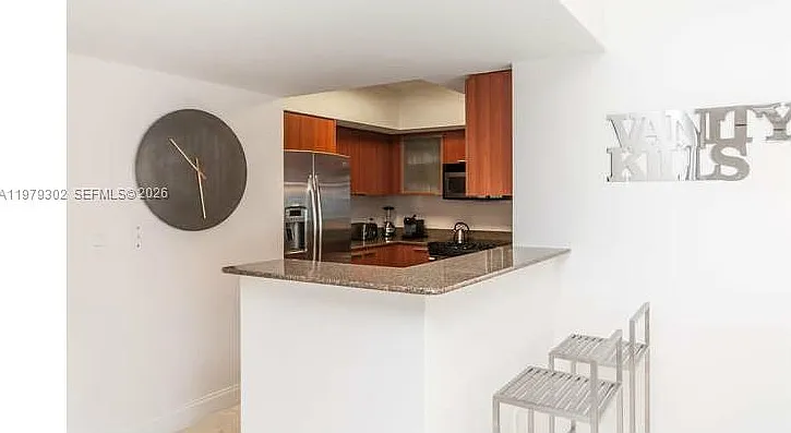 La Perla Condo — Photo 4