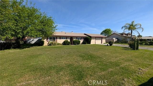 1st image of 16717 Hill Dr