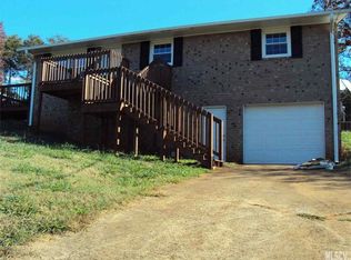 1398 Finger Bridge Rd, Hickory, NC 28602