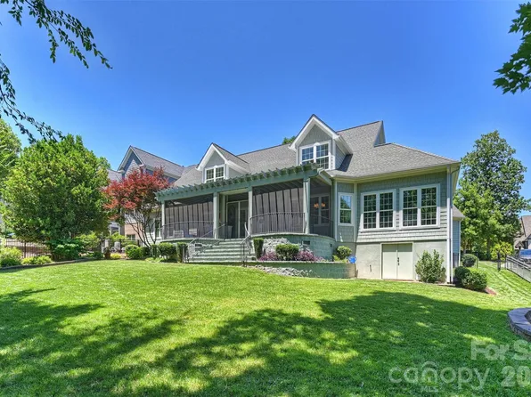 929 Wessington Manor Ln, Fort Mill, SC 29715