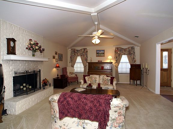Formal Livingroom