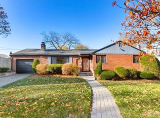 35 Alden Rd, Swampscott, MA 01907