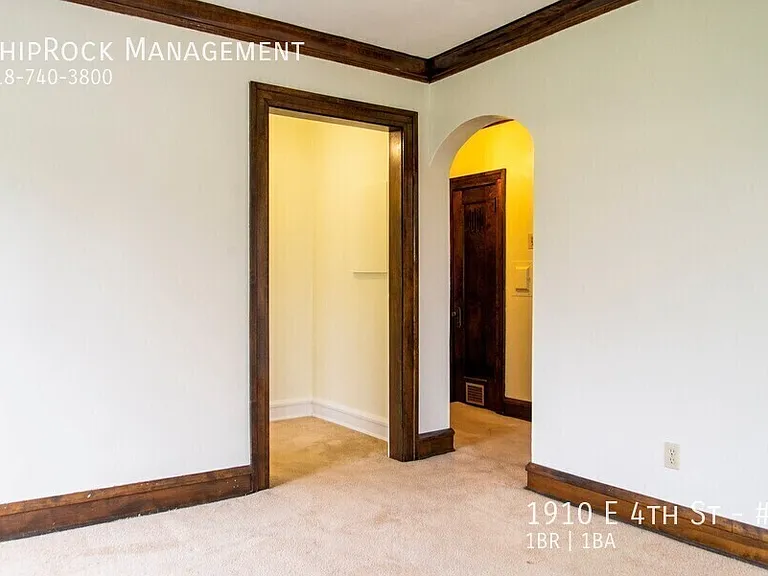 1910 E 4th St #B — Photo 13
