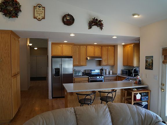 3rd image of 1463 Angora Dr