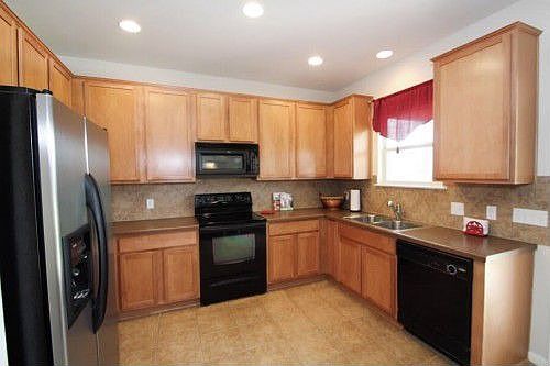 Kitchen - Room for a Center Island