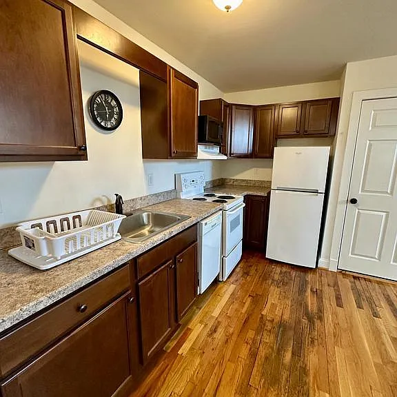 302 N Cameron St #202 — Photo 3