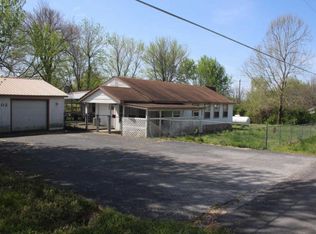 1302 Eden Ave, Webb City, MO 64870