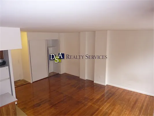 Rented by DSA Realty | media 22