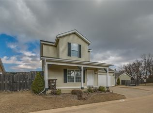 4321 W Cottage St, Fayetteville, AR 72704
