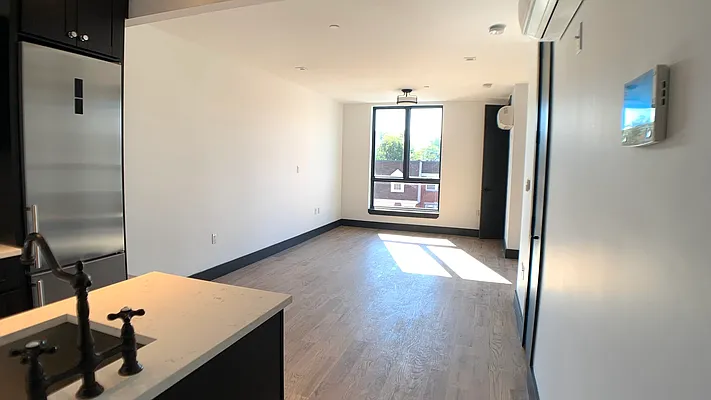 Rented by Nooklyn NYC LLC | media 9