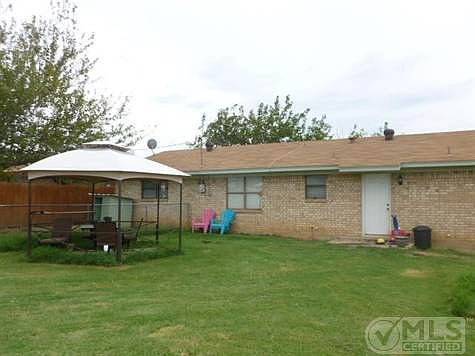 4th image of 4304 Brookdale Dr