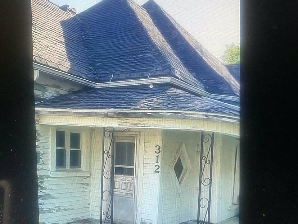 1st image of 312 N 3rd Ave