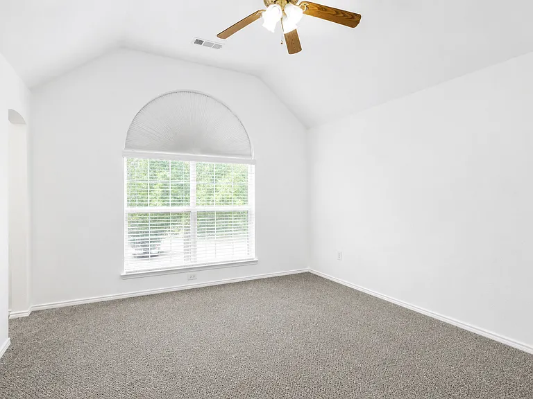 10057 Wyndbrook Dr — Photo 36