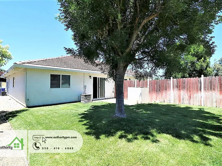 22375 Rio Alto Dr #A — Photo 18