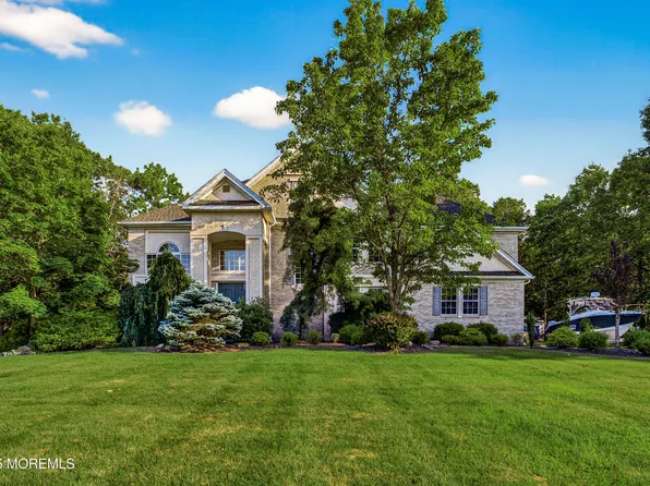 5 Song Bird Court, Jackson, NJ 08527