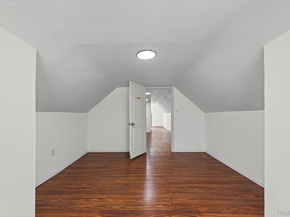 12826 Bloom St, photo 16