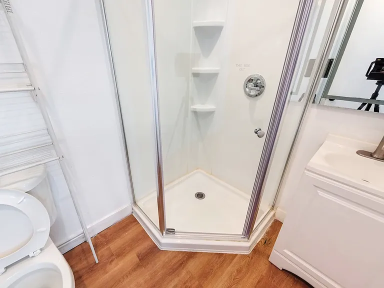 1651 W 37th Pl — Photo 36