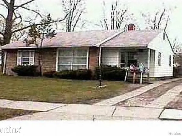 10280 Albany Ave, Oak Park, MI 48237