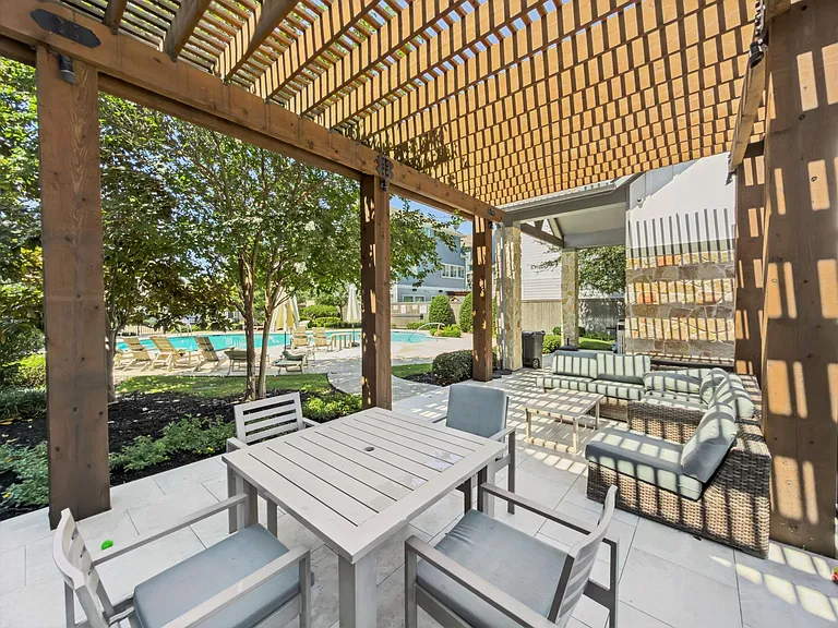 1423 Biondo Way — Photo 49