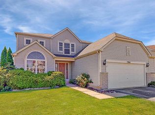 17064 S Lone Star Dr, Lockport, IL 60441