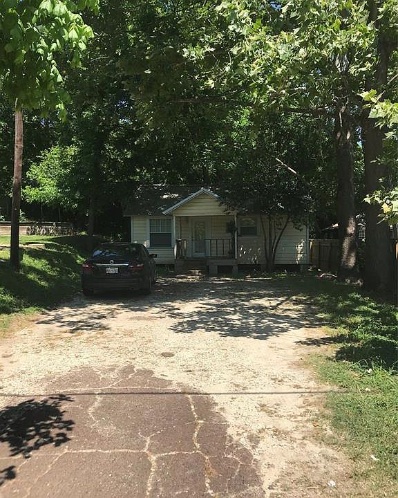 1st image of 1017 Avenue J
