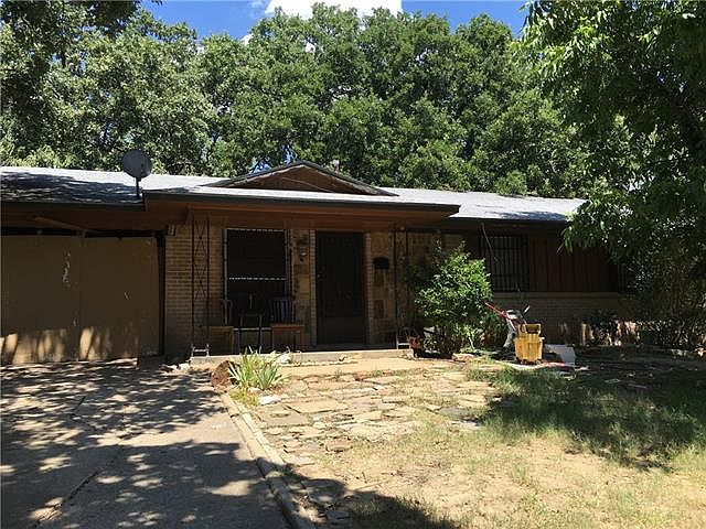 1st image of 1415 Athens Dr