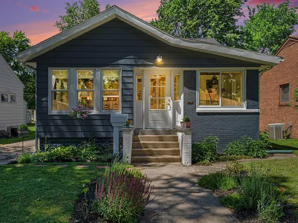 1339 Ferry St, Niles, MI 49120
