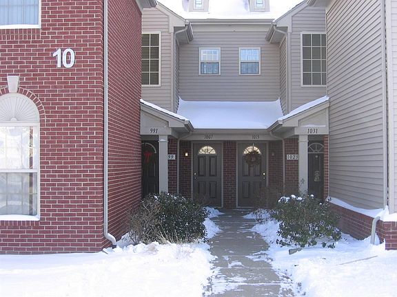 3rd image of 1023 Addington Ln