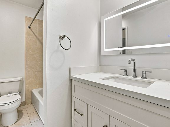 5th image of 1925 46th Ave APT 108