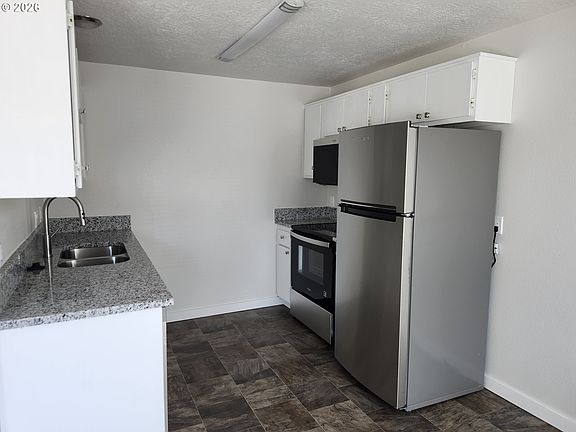 3rd image of 80 Boatlanding St