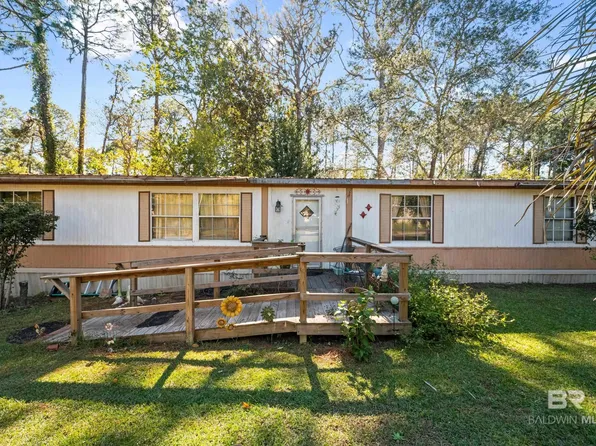 1415 Ridgewood Dr, Lillian, AL 36549