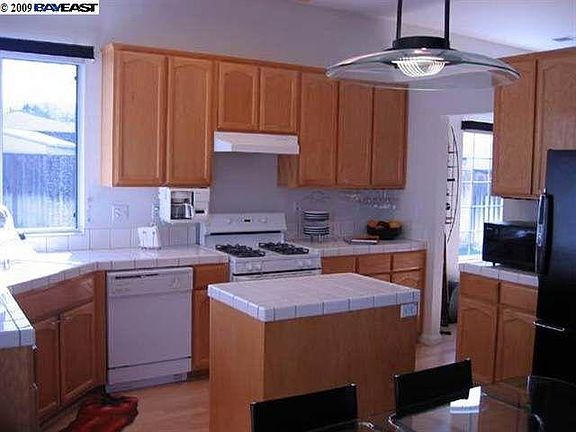 2nd image of 4219 Oakshade Ct