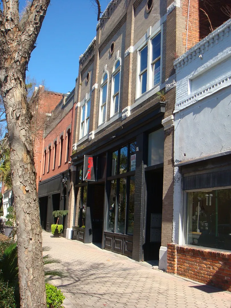 113-E N. Patterson St. — Photo 1