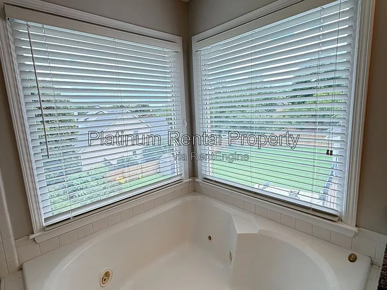 2620 Gentry Walk Ct — Photo 30
