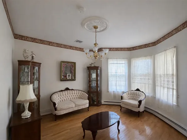 107 2nd St, Cambridge, MA