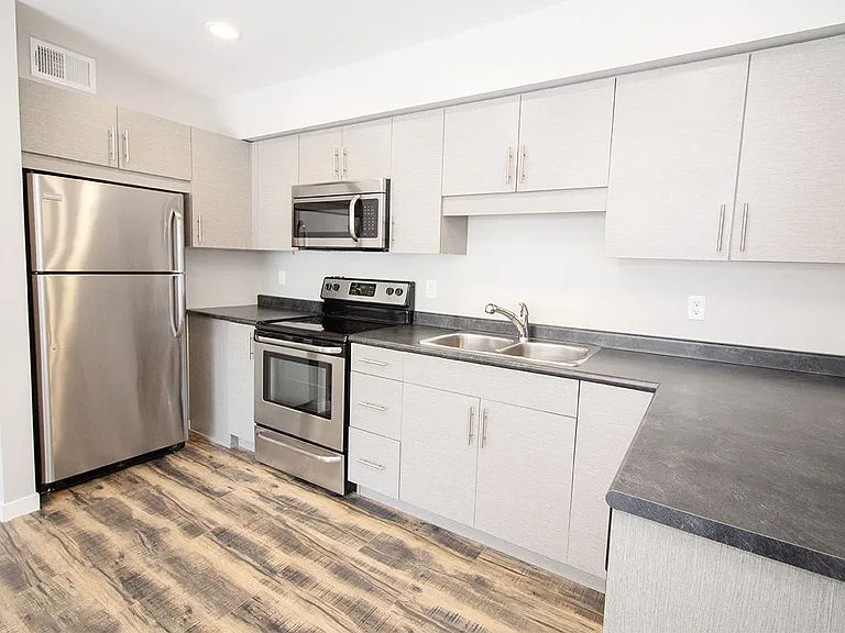 100 Southview Cres #502 — Photo 30