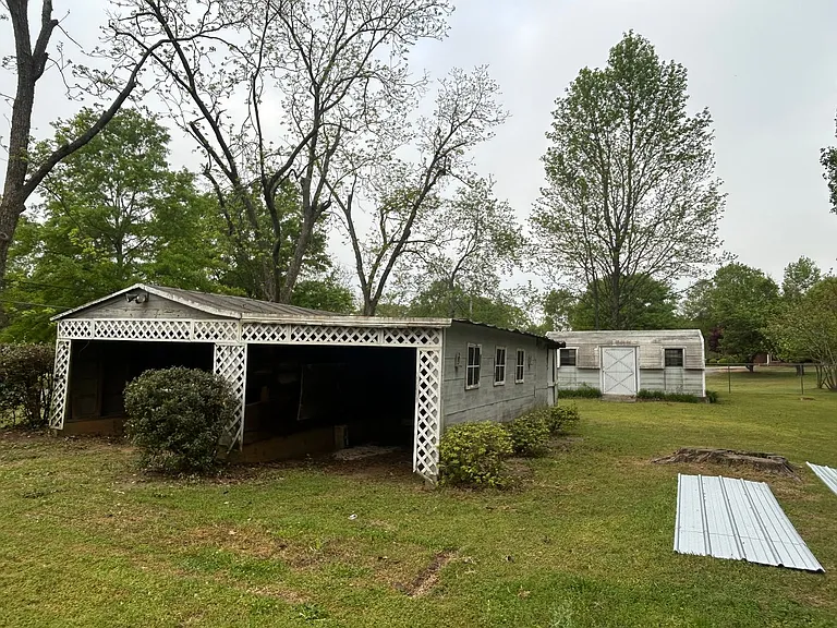 2105 College St — Photo 19