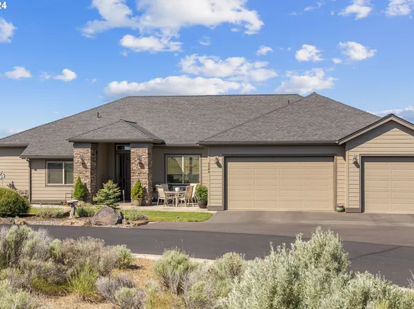 2544 NE Hilltop Ln, Madras, OR 97741