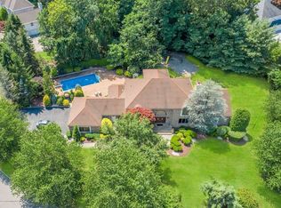 2 Carla Ct, Holmdel, NJ 07733