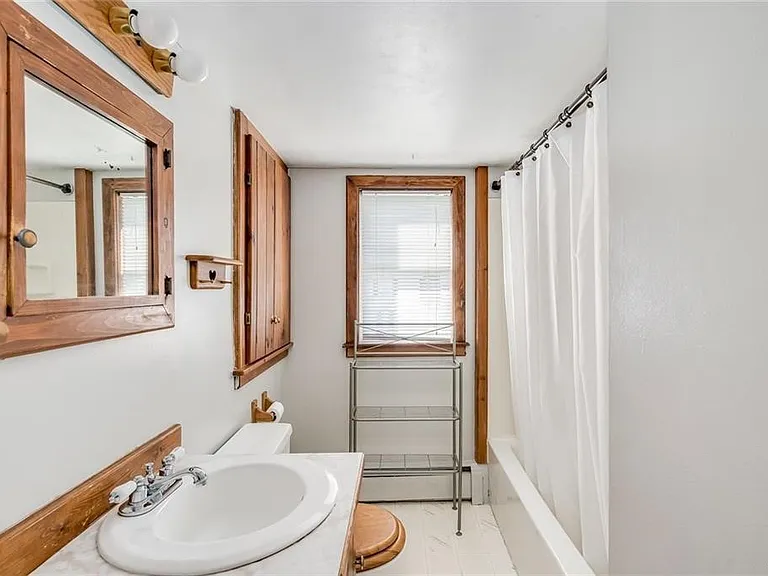 712 Emmett St — Photo 6