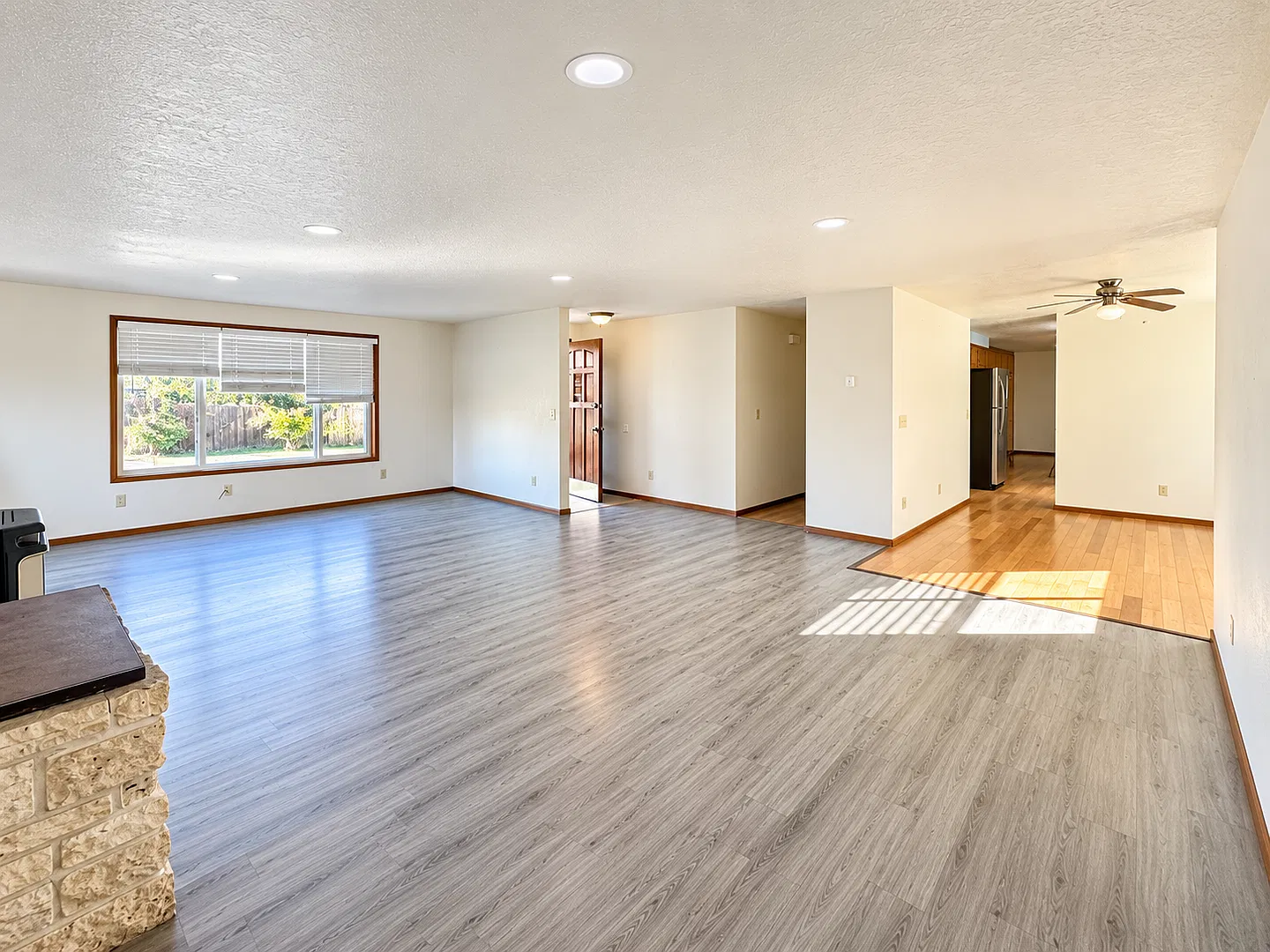 2136 Main St — Photo 3