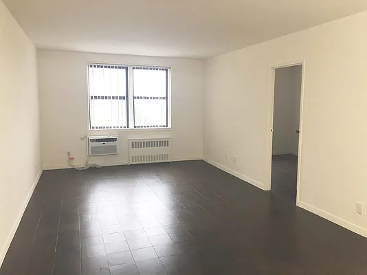 Rented by Bruma Realty LLC | media 22